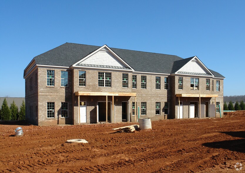 More Photos Of 1225 Peachtree Pky, Cumming Medical For Lease