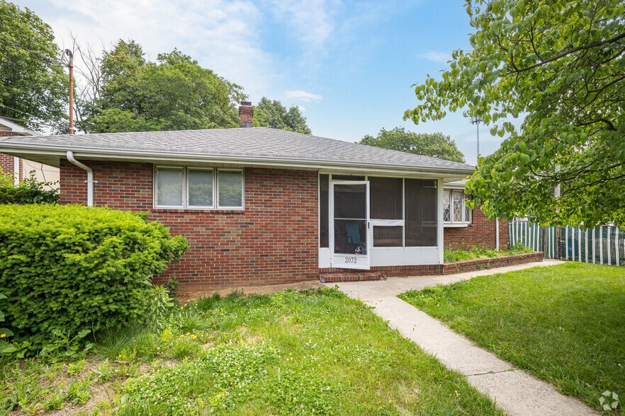 More Photos Of , South Amboy General Retail For Sale