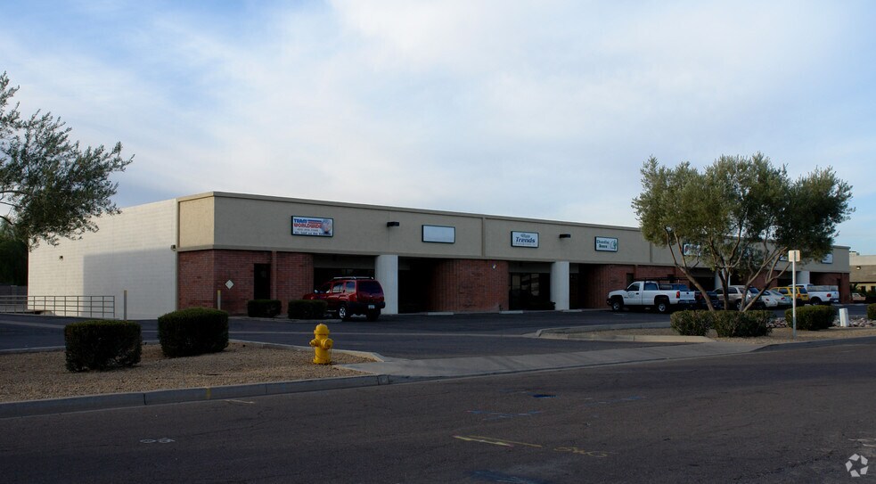 More Photos Of 3837 E Wier Ave, Phoenix Warehouse For Lease