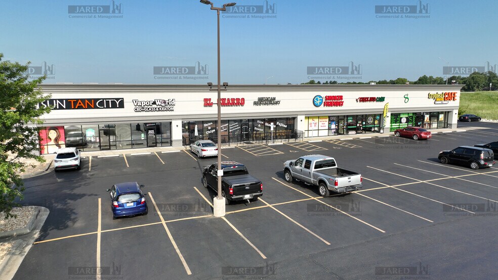 More Photos Of 1721 S 20th St, Ozark General Retail For Lease