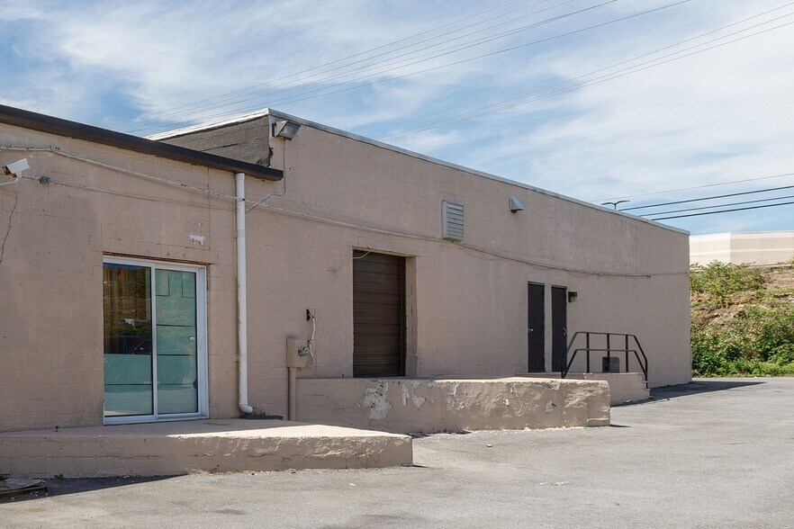 More Photos Of 8 Music Fair Rd, Owings Mills Flex For Sale