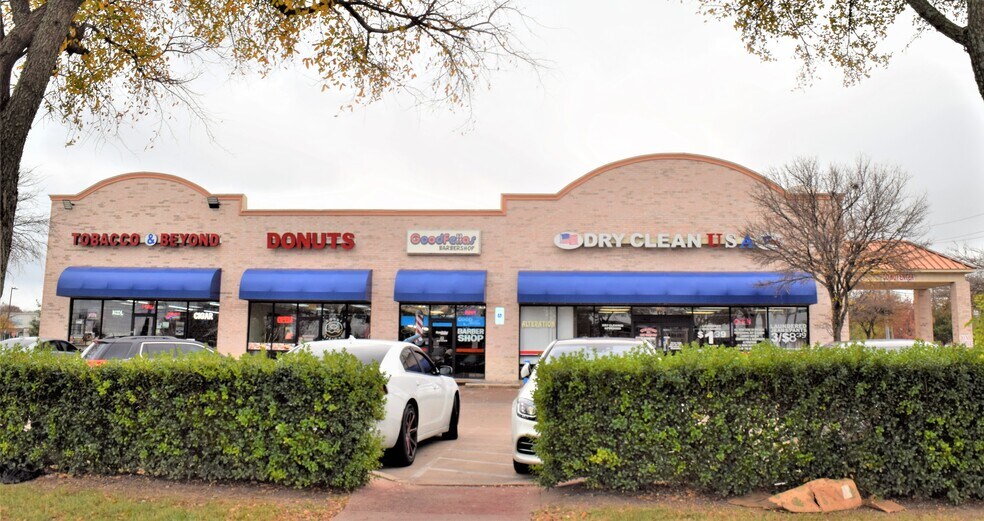 More Photos Of 804 E Belt Line Rd, Cedar Hill General Retail For Sale