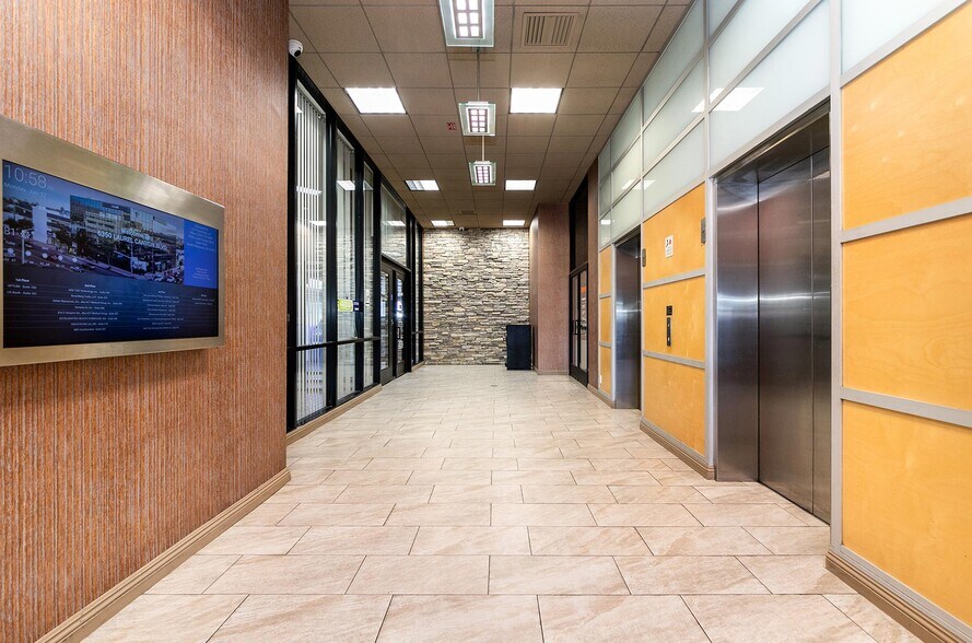 More Photos Of 6350 Laurel Canyon Blvd, North Hollywood Office For Lease