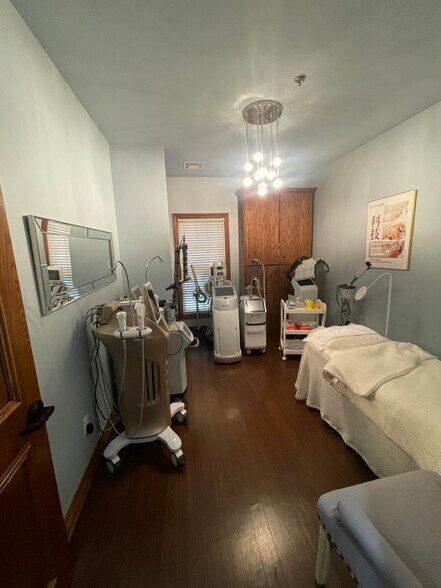 More Photos Of 1265 E 33rd St, Edmond Medical For Lease