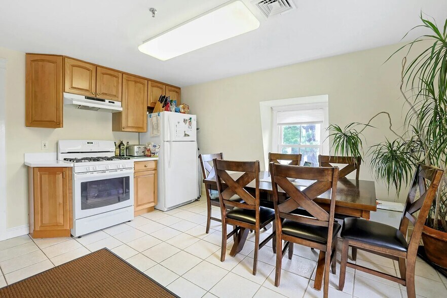 More Photos Of 46 S Broadway, Nyack Office Residential For Sale