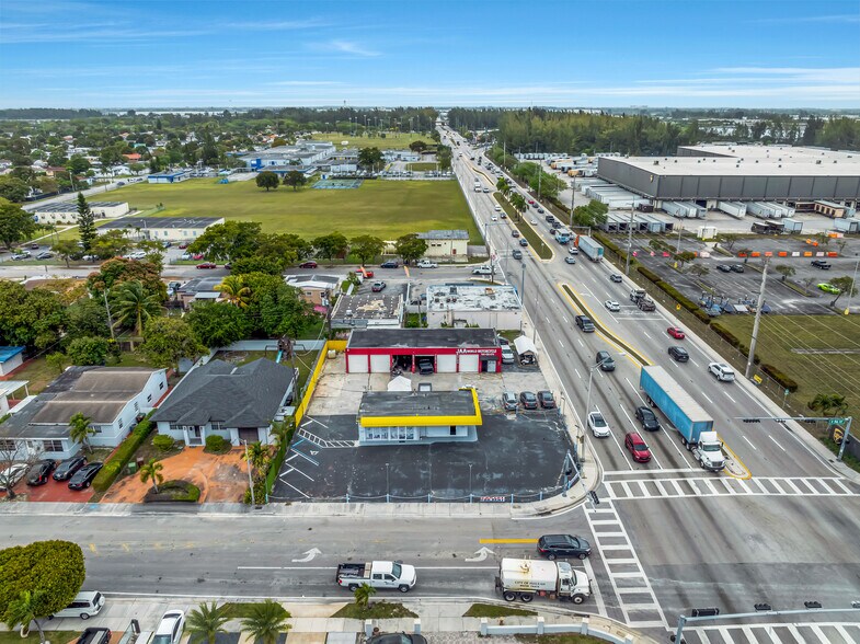 More Photos Of 5600 E 8th Ave, Hialeah Auto Dealership For Lease
