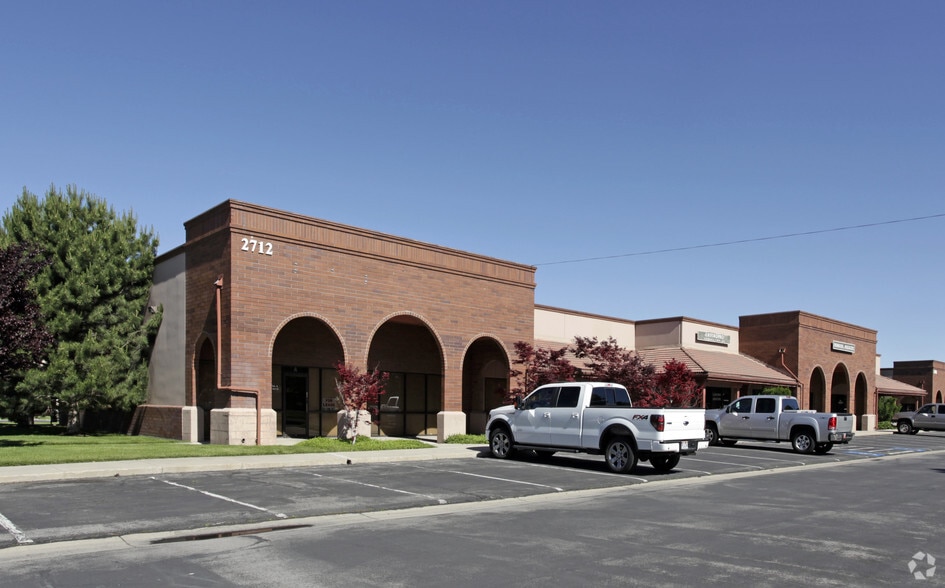 Primary Photo Of 2712 S 3600 W, Salt Lake City Showroom For Lease