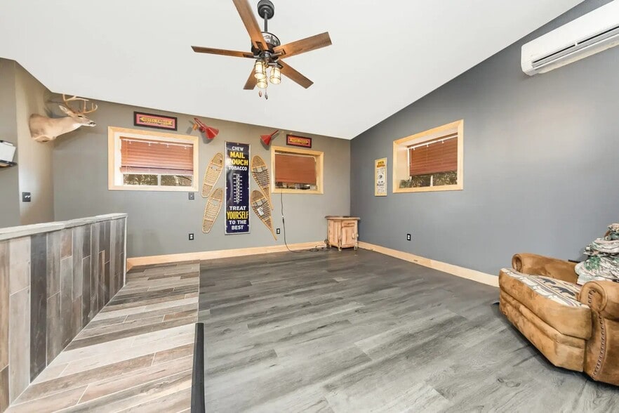 More Photos Of 1875 New Bridge Rd, Mineral Showroom For Sale