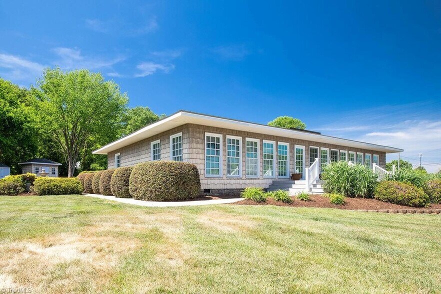 More Photos Of 10362 NC Highway 8, Lexington Office For Sale