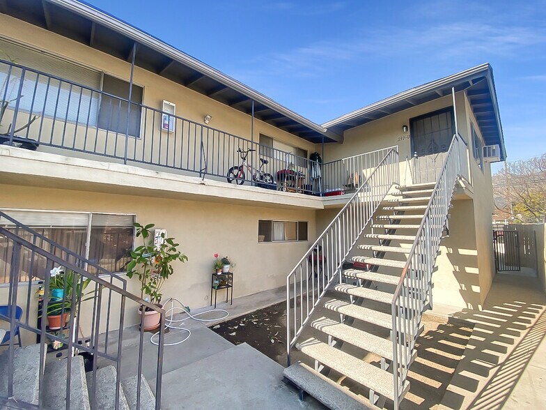More Photos Of 231 E Maple Ave, Monrovia Apartments For Sale