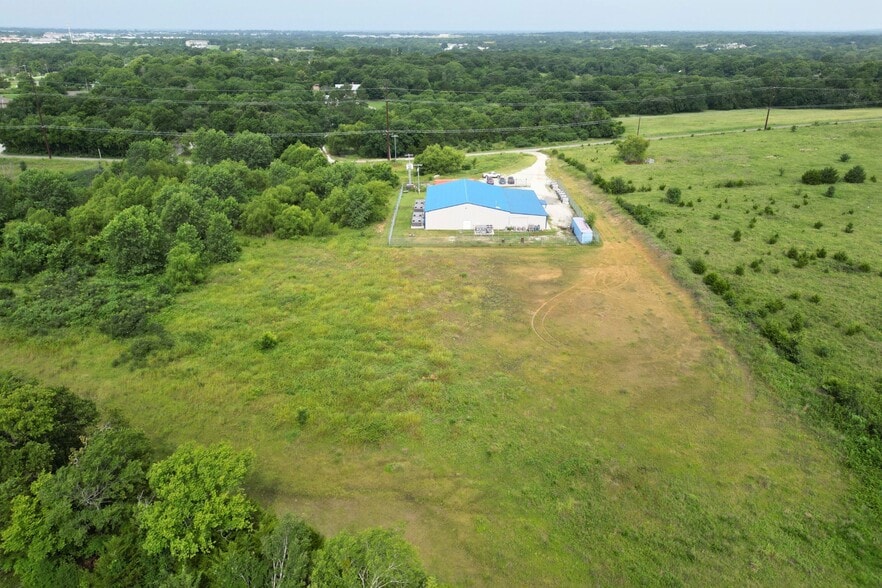 More Photos Of 12770 County Road 3580, Ada Sports And Entertainment For Sale