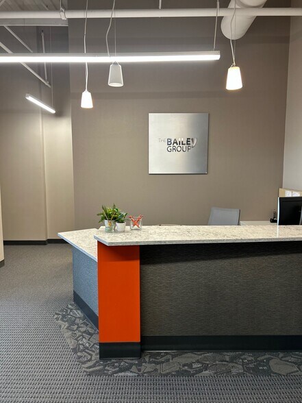 More Photos Of 4800 Olson Memorial Hwy, Golden Valley Office For Lease