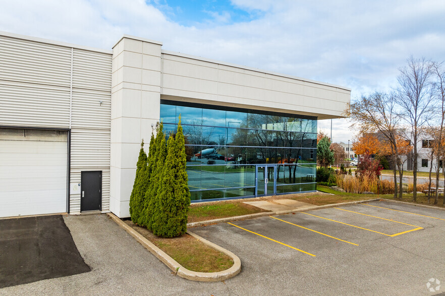 Primary Photo Of 730 Rue Delage, Longueuil Warehouse For Lease