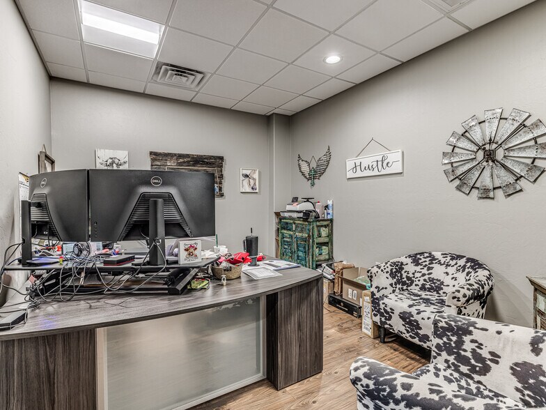 More Photos Of 209 NW 132nd St, Oklahoma City Industrial For Sale