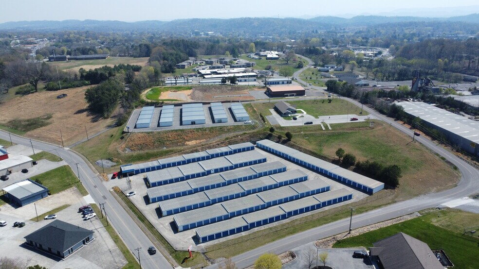Primary Photo Of 511 Old Riceville Rd, Athens Self Storage For Sale