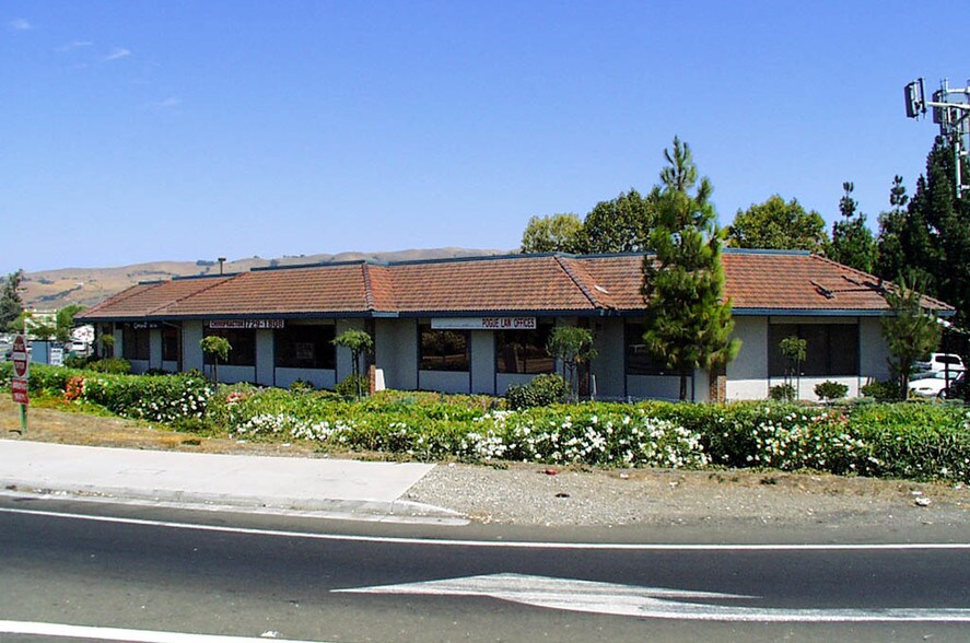 More Photos Of 2470 Berryessa Rd, San Jose Office For Lease