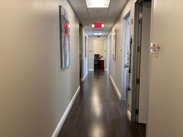 More Photos Of 21550 Biscayne Blvd, Aventura Medical For Lease