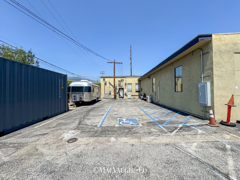 More Photos Of 904 S Alta Vista Ave, Monrovia Manufacturing For Lease