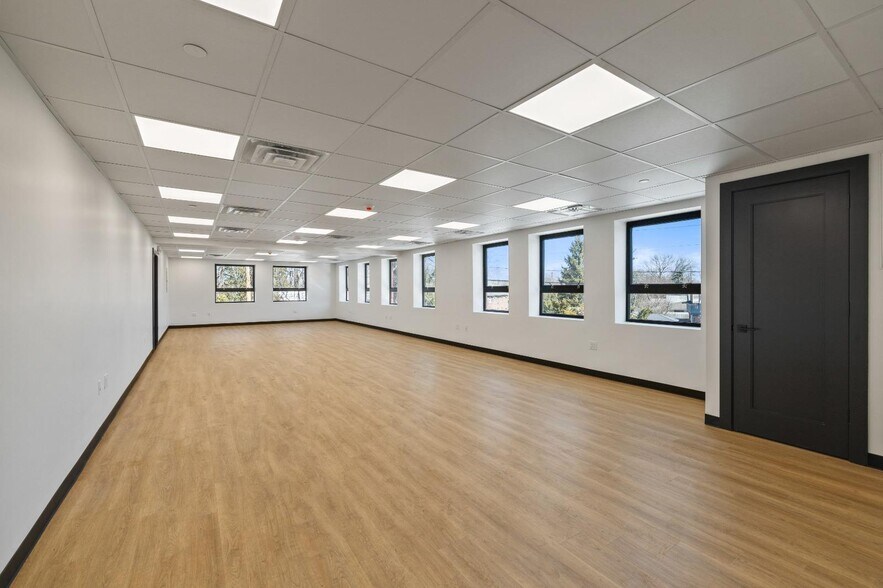 More Photos Of 6-12 Hoover Ave, Haverstraw Warehouse For Lease