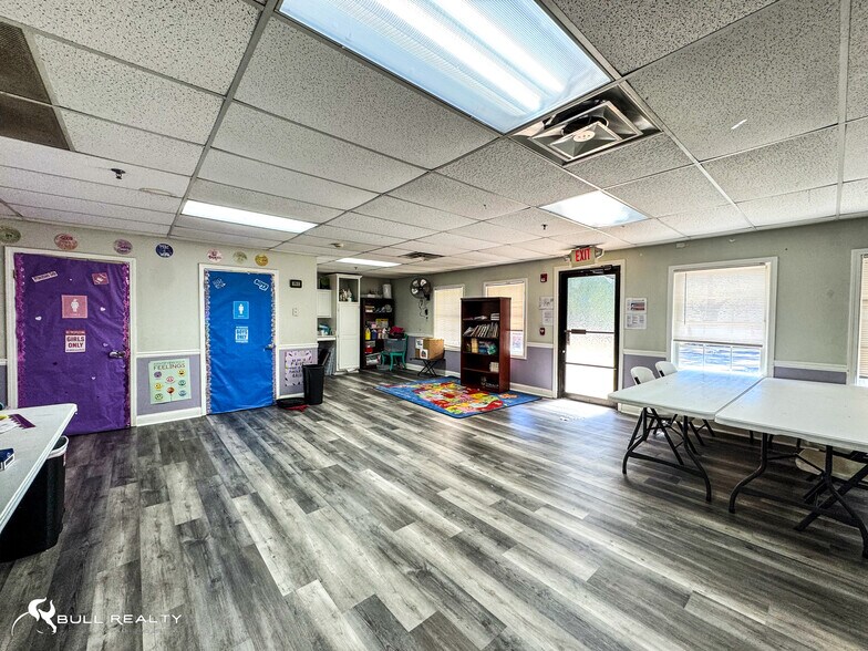 More Photos Of 2326 Bouldercrest Rd SE, Atlanta Daycare Center For Sale
