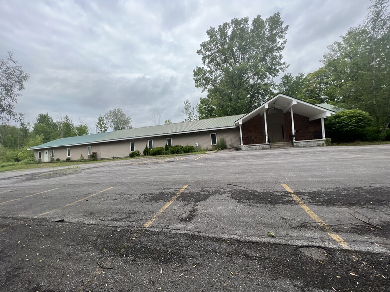 More Photos Of 5639 Walker Rd, Utica Specialty For Sale