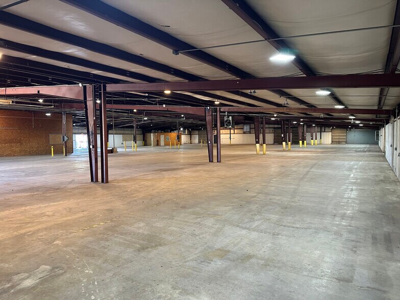 More Photos Of 225 Industrial Rd, Savannah Manufacturing For Sale