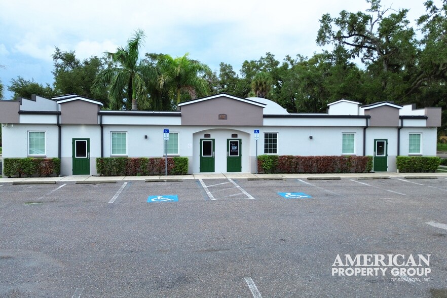 More Photos Of 607 Manatee Ave E, Bradenton Medical For Lease