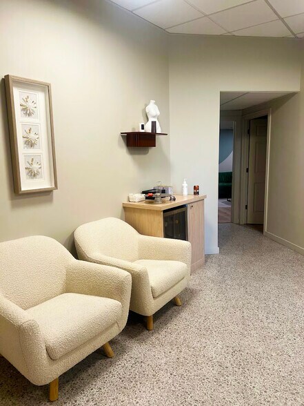 More Photos Of 2623-2627 N Clark St, Chicago Apartments For Sale