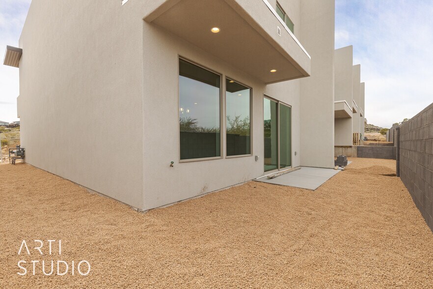 More Photos Of 1990 W 250 S, Hurricane Apartments For Sale
