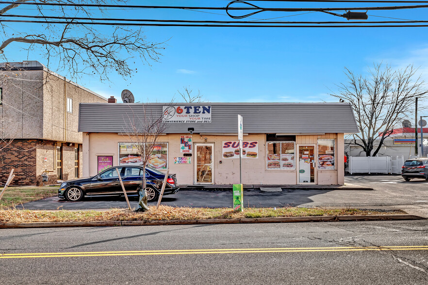 Primary Photo Of 902 Hamilton St, Somerset Convenience Store For Sale