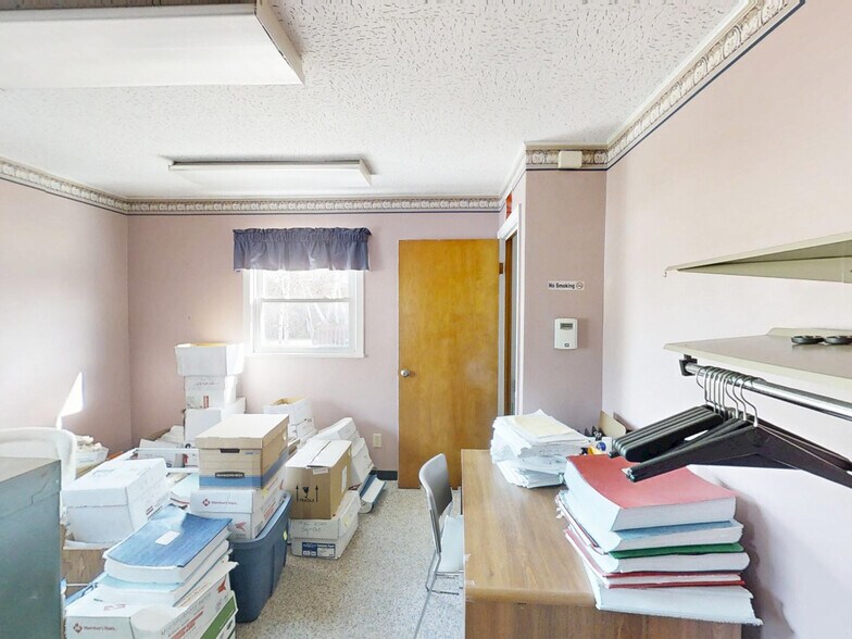More Photos Of 1438 W 38th St, Erie Office For Sale