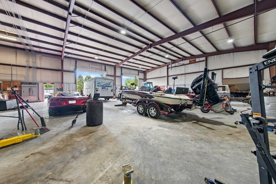 More Photos Of 660 New Hwy 68, Sweetwater Freestanding For Sale
