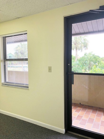 More Photos Of 27725 Old US Highway 41, Bonita Springs Office For Lease