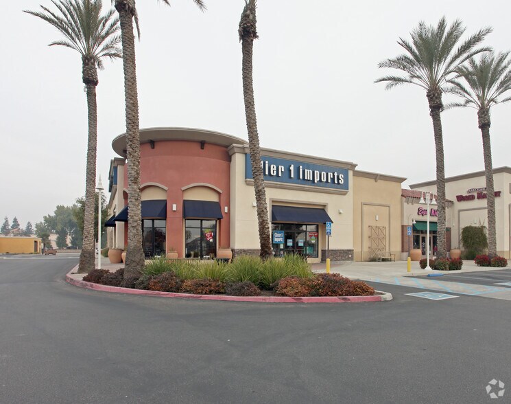 More Photos Of 4016-4022 S Mooney Blvd, Visalia Freestanding For Sale