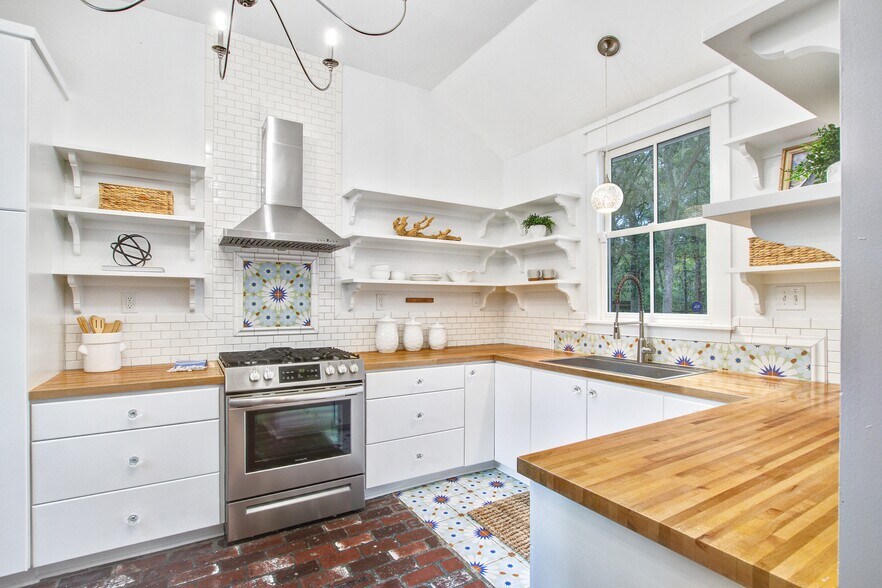 More Photos Of 3002 Edenvale Rd, Johns Island Specialty For Sale