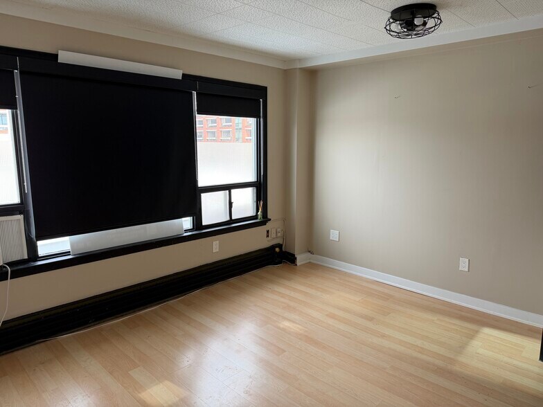 More Photos Of 783-793 Lawrence Ave W, Toronto Storefront Retail Office For Lease