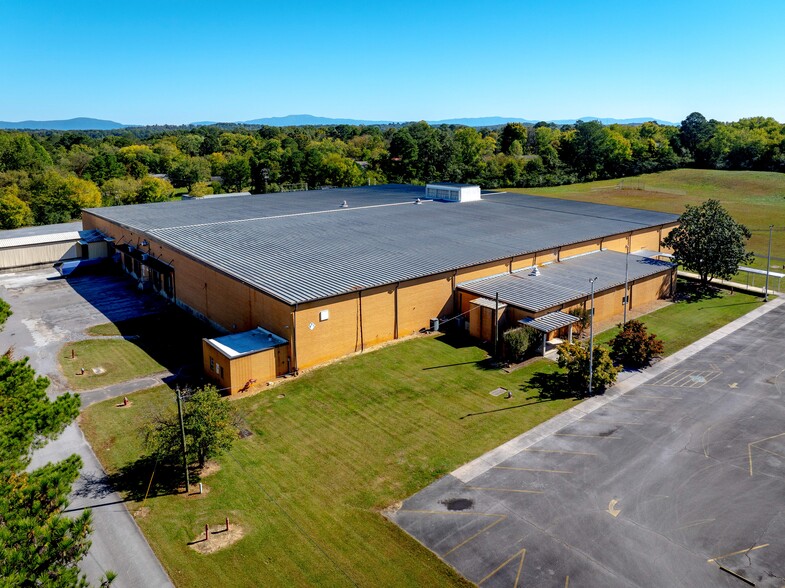 Primary Photo Of 2000 Overhead Bridge Rd NE, Cleveland Manufacturing For Lease