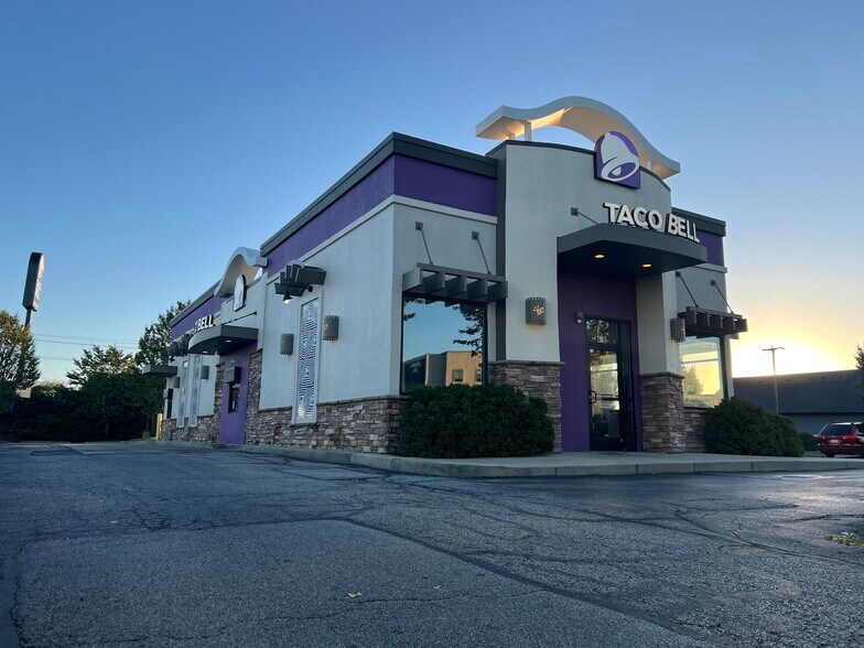 More Photos Of 435 N Mt. Zion Rd, Lebanon Fast Food For Sale