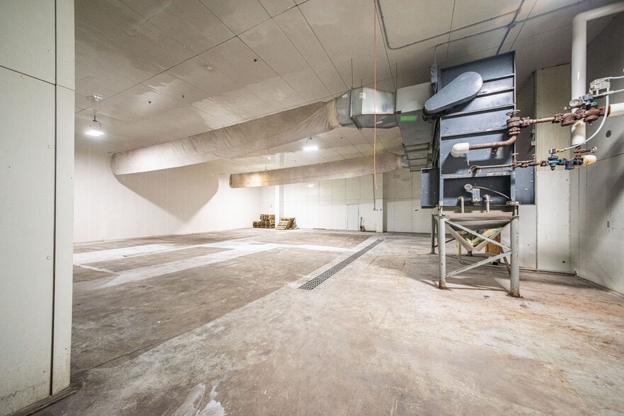 More Photos Of 485 Old Symsonia Rd, Benton Food Processing For Lease