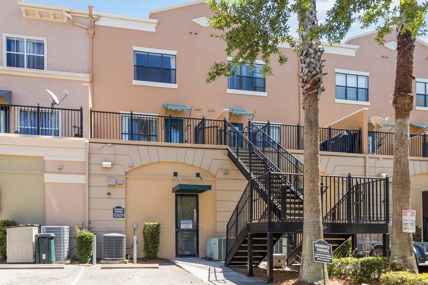 More Photos Of 3730 Avalon Park East Blvd, Orlando Office Residential For Sale