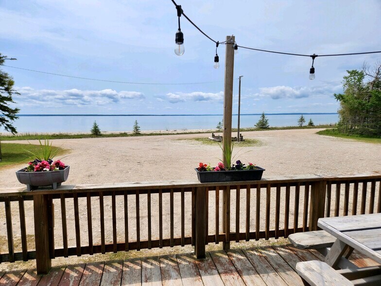 More Photos Of 365 E Huron Dr, Bois Blanc Island Bar For Sale