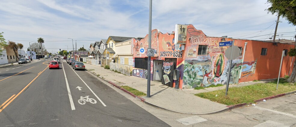 More Photos Of 9618-9622 S Main St, Los Angeles Storefront For Sale