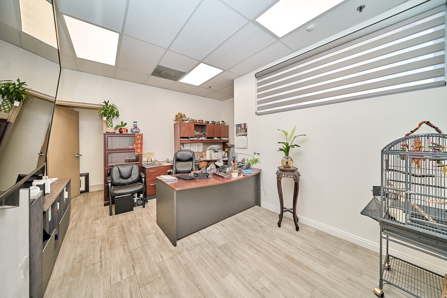 More Photos Of 308 S 1st Ave, Arcadia Apartments For Sale