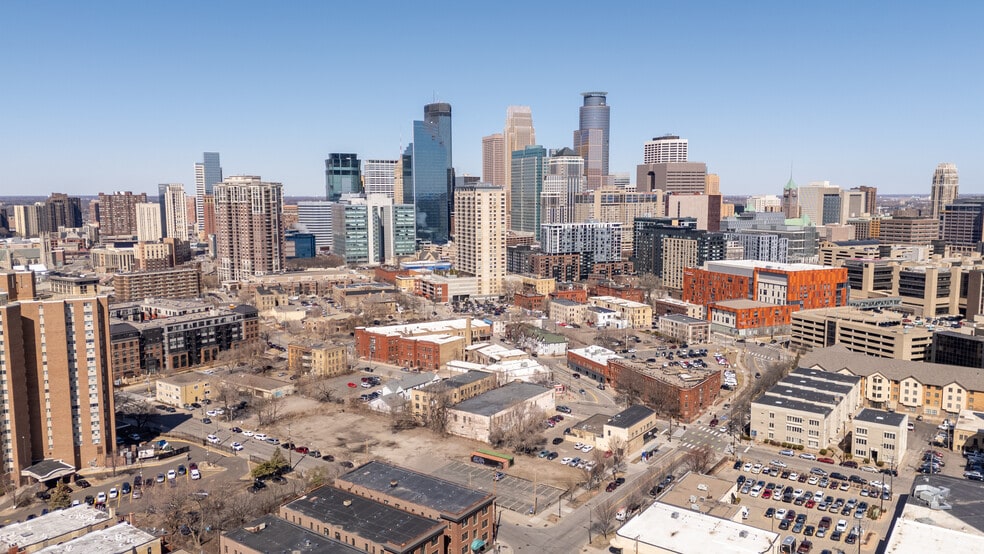 More Photos Of 731 E 14th St, Minneapolis Storefront Retail Office For Sale