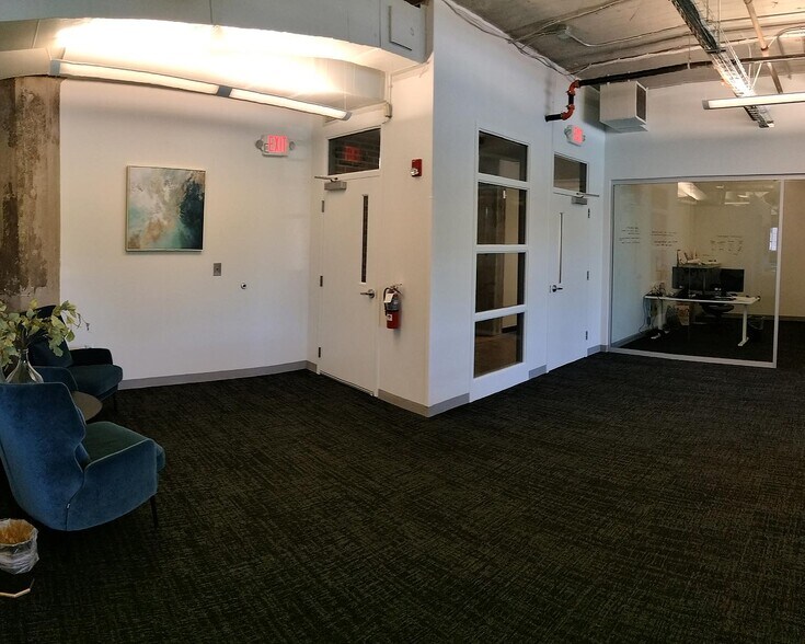 More Photos Of 800 Westmere Ave, Charlotte Office For Lease