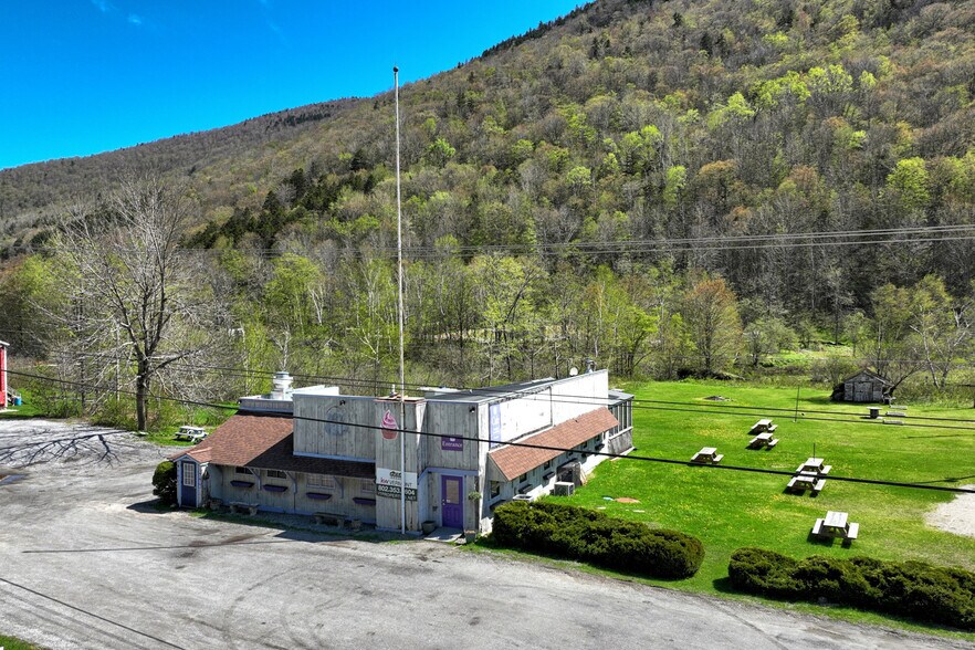 More Photos Of 5501 Route 4, Killington Restaurant For Sale