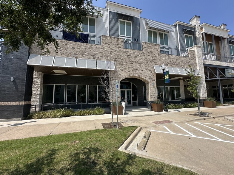 More Photos Of 300 Lakefront Dr, Little Elm Apartments For Lease
