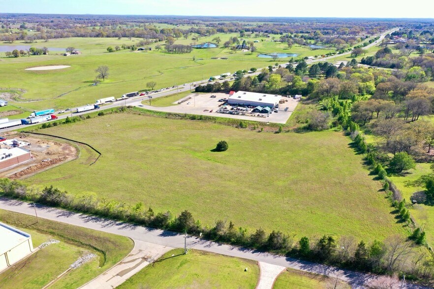 More Photos Of 2067 Mississippi Ave, Atoka Land For Lease