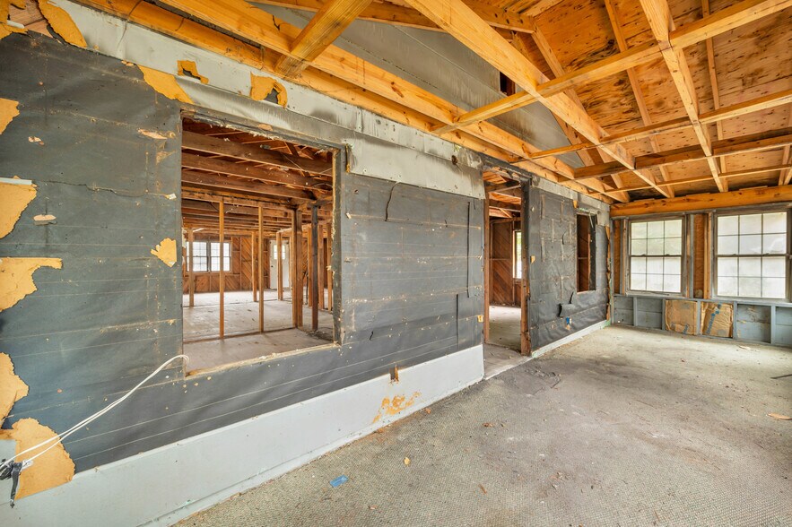 More Photos Of 100 Williams Love Grove Ch Rd, Hampstead Office For Sale