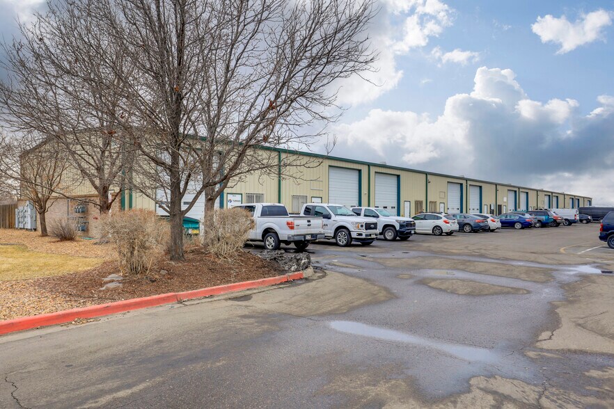 More Photos Of 8085 Oneida St, Commerce City Unknown For Lease